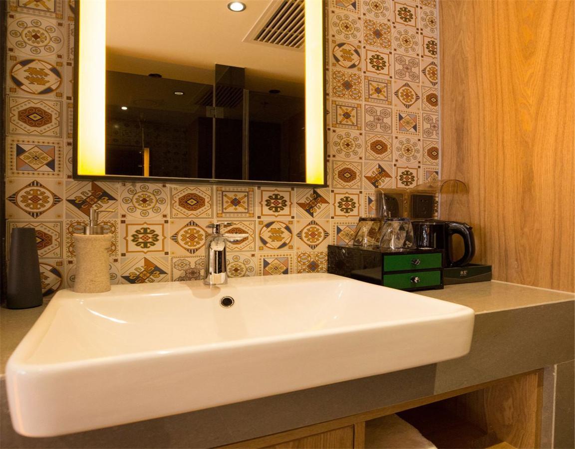 Qiu Guo Hotel Hua Mao Chaoyang  エクステリア 写真