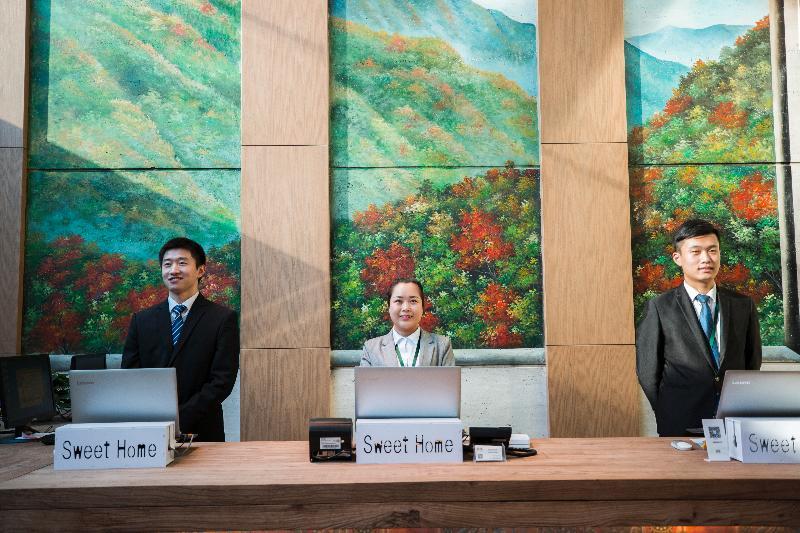 Qiu Guo Hotel Hua Mao Chaoyang  エクステリア 写真