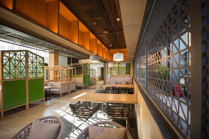 Qiu Guo Hotel Hua Mao Chaoyang  エクステリア 写真