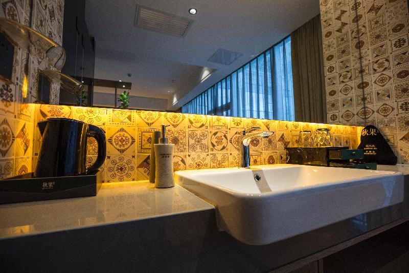 Qiu Guo Hotel Hua Mao Chaoyang  エクステリア 写真