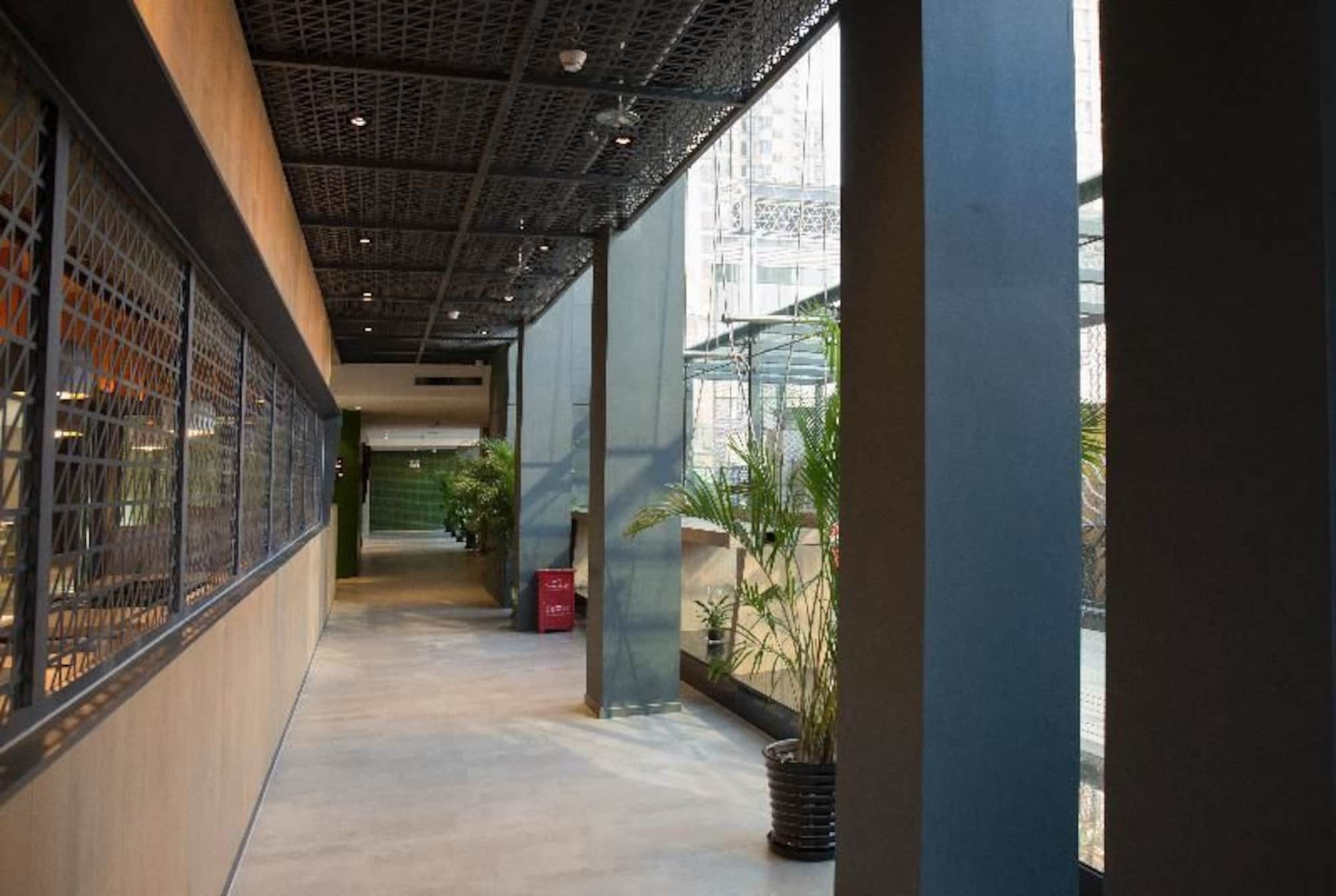 Qiu Guo Hotel Hua Mao Chaoyang  エクステリア 写真