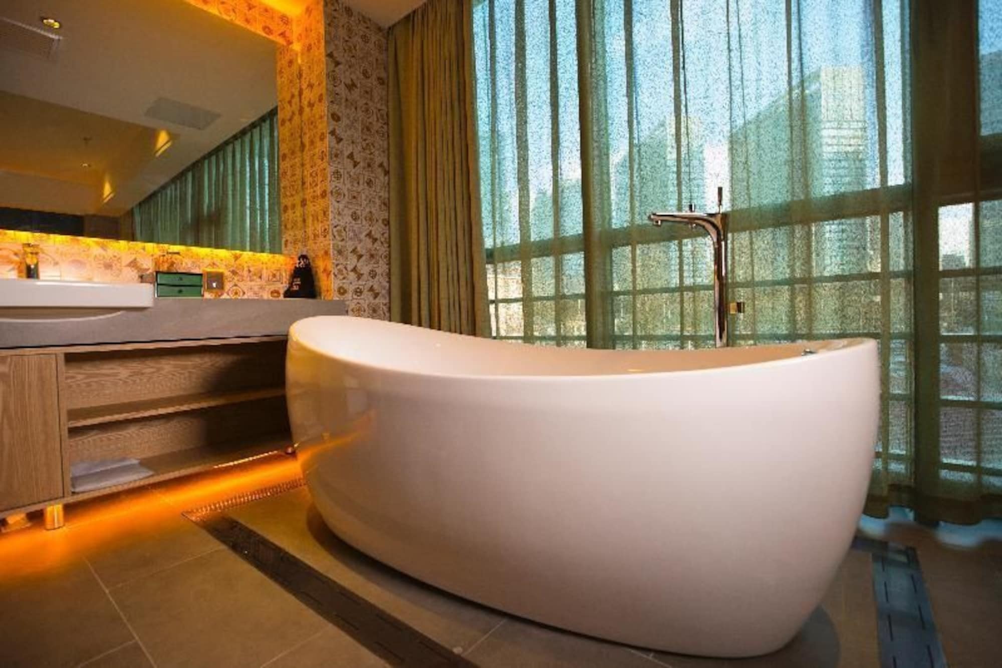 Qiu Guo Hotel Hua Mao Chaoyang  エクステリア 写真